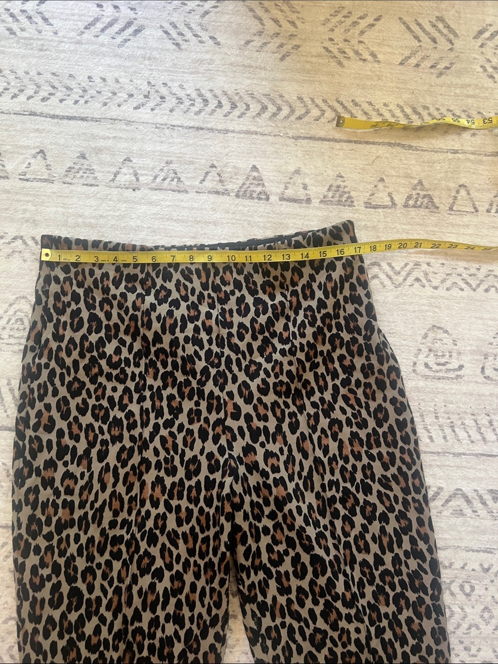 SPANX Leopard Print Wide-Leg Pants in Brown and Black. Size 1X tall - Picture 6 of 10